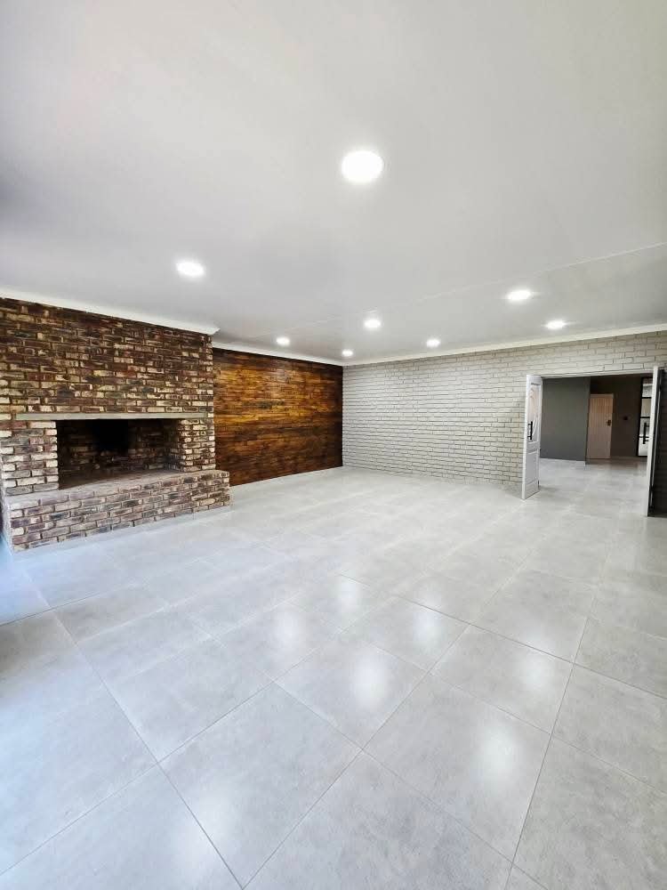 5 Bedroom Property for Sale in Irene Park North West